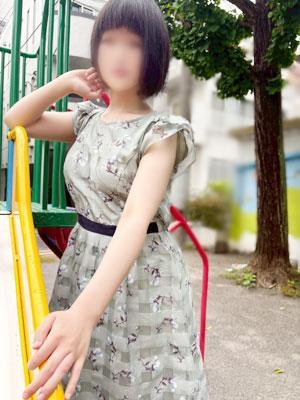 一条あおい